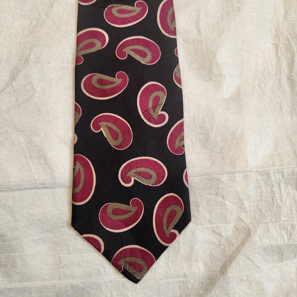 International Passport Silk Tie Mens Paisley Maroon Gold Blue Hand Finished USA